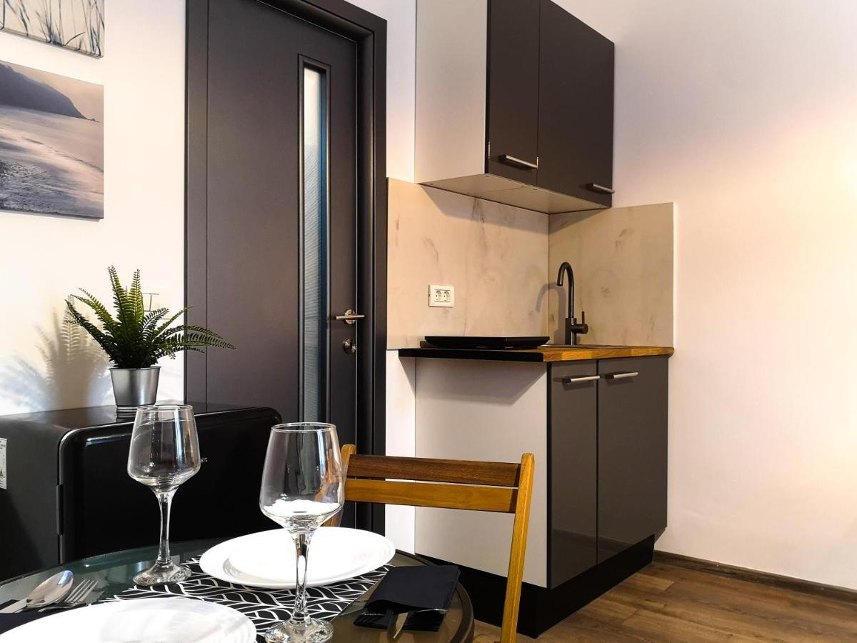 Amzei Studios & Suites Bucureşti Ngoại thất bức ảnh